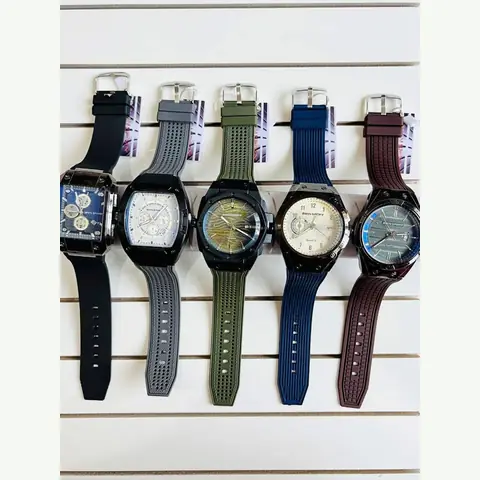 MC-0011 Men Curved-Iron Watch