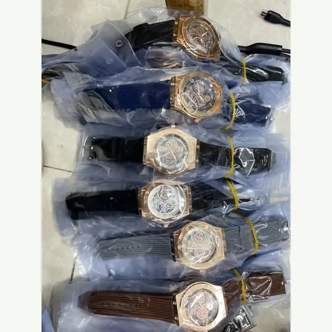 MC-0015 Men Curved-Iron Watch