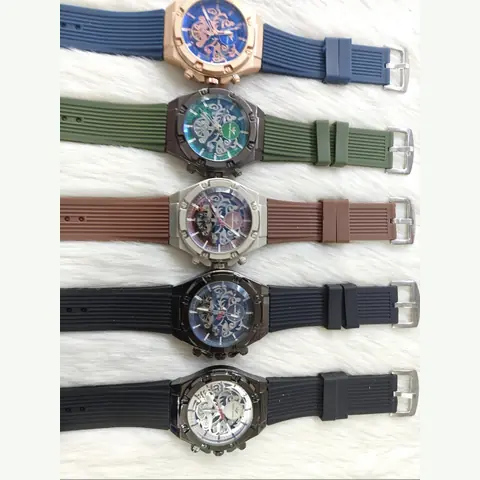 MC-0072 Men Curved-Iron Watch