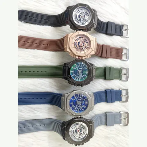 MC-0082 Men Curved-Iron Watch