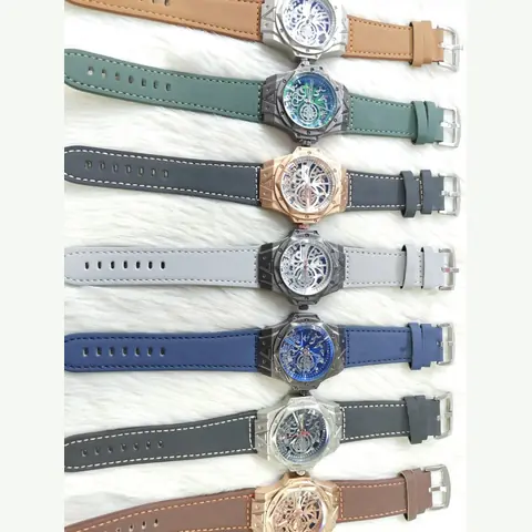 MC-0093 Men Curved-Iron Watch