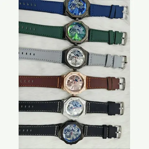 MC-0122 Men Curved-Iron Watch