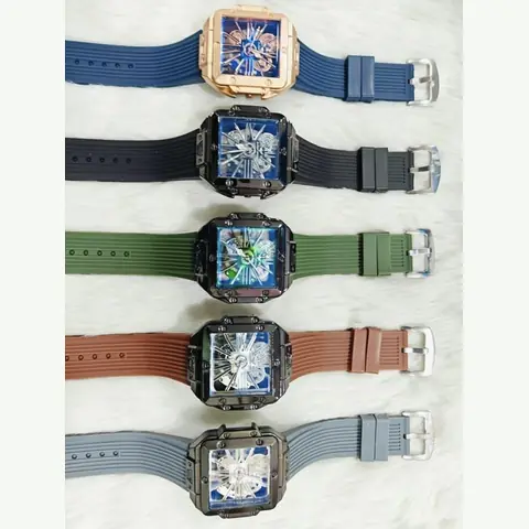 MC-0128 Men Curved-Iron Watch