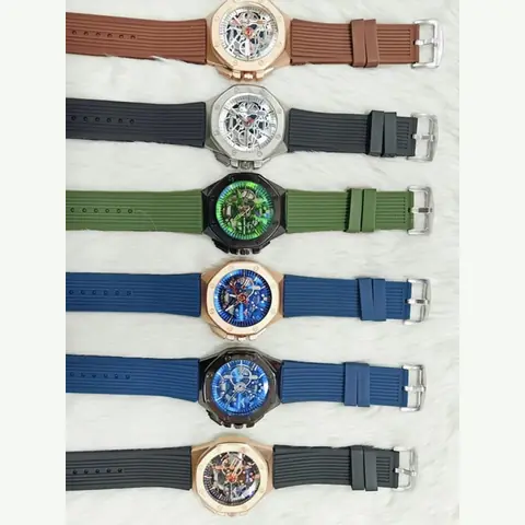 MC-0134 Men Curved-Iron Watch