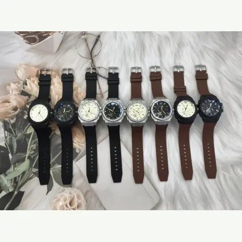 MC-0142 Men Curved-Iron Watch