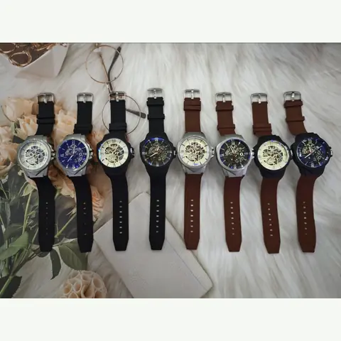 MC-0143 Men Curved-Iron Watch