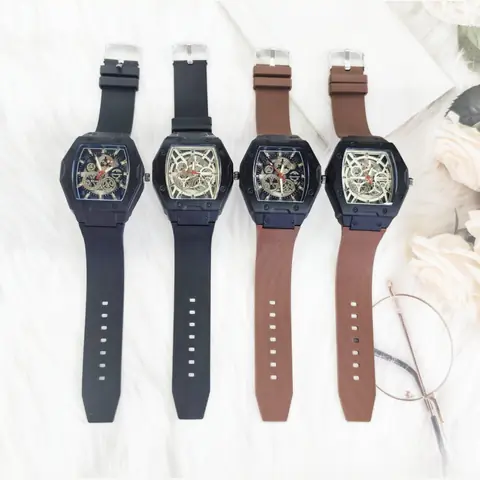 MC-0144 Men Curved-Iron Watch