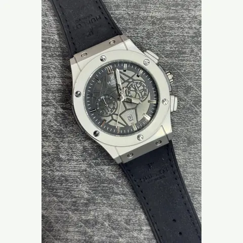 ML-0950 Men Leather Watch